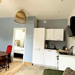 Gasthuis 21 Rue Thiers *