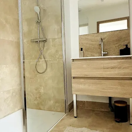 招待所 21 Rue Thiers *