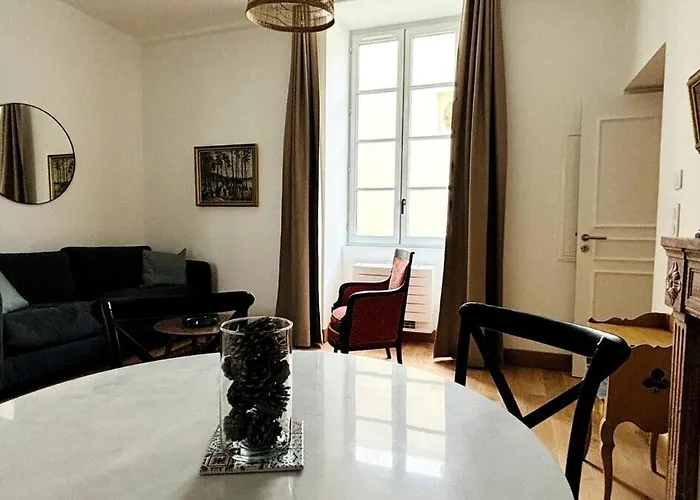 21 Rue Thiers בית הארחה *