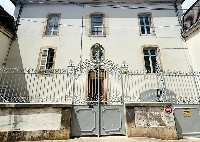 21 Rue Thiers בית הארחה ביון